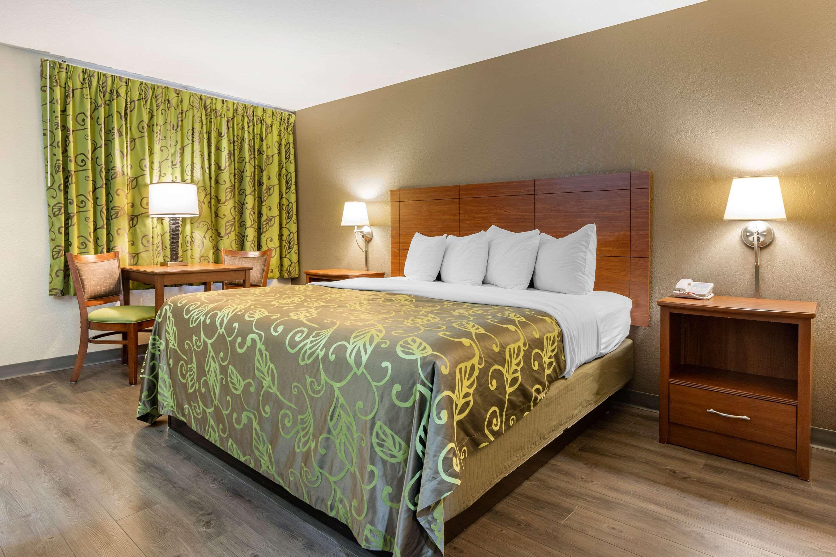 Econo Lodge Cherokee Near River Park Luaran gambar