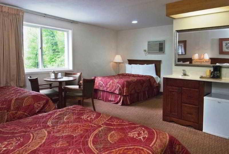 Econo Lodge Cherokee Near River Park Bilik gambar